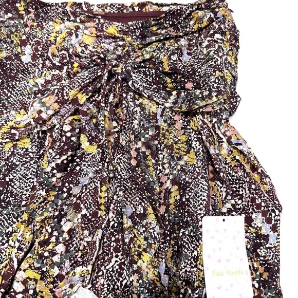 Free People Saturday Sun Mini Skirt Size 6 NEW - Picture 8 of 10